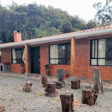 Hermosa Casa Campestre Moderna "Rancho La Marina" Chiquinquira  Exterior photo